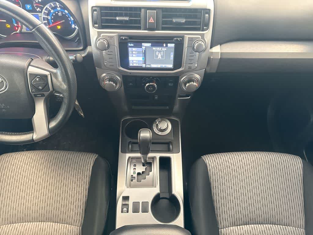 Thumbnail: 2015 Toyota 4Runner - 30