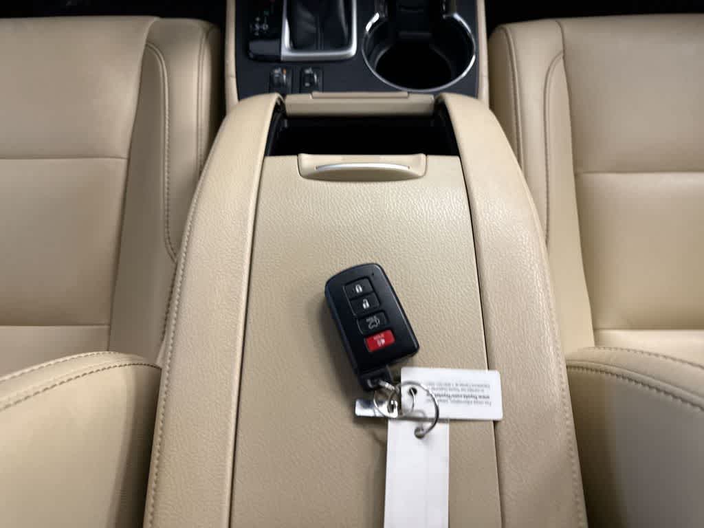 Thumbnail: 2019 Toyota Highlander - 39