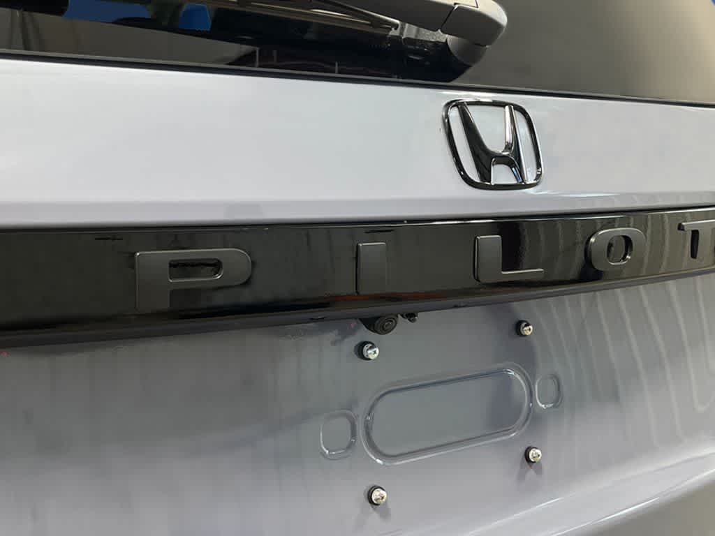 Thumbnail: 2026 Honda Pilot - 9