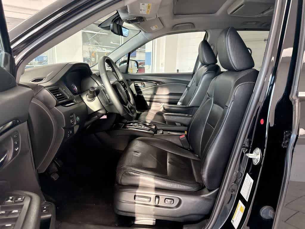 Thumbnail: 2022 Honda Pilot - 19