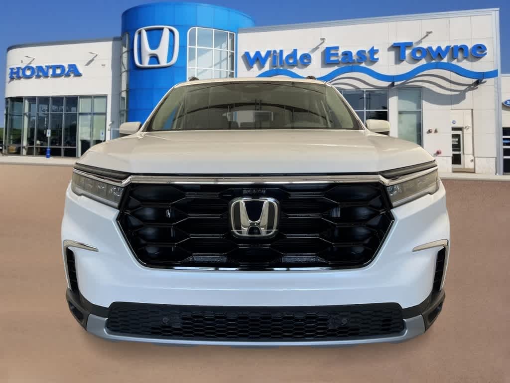 2025 Honda Pilot Touring 10
