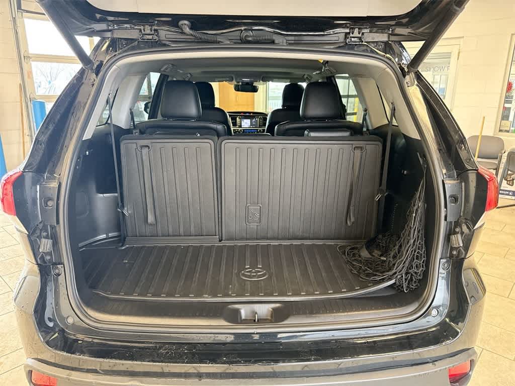 Thumbnail: 2019 Toyota Highlander - 37