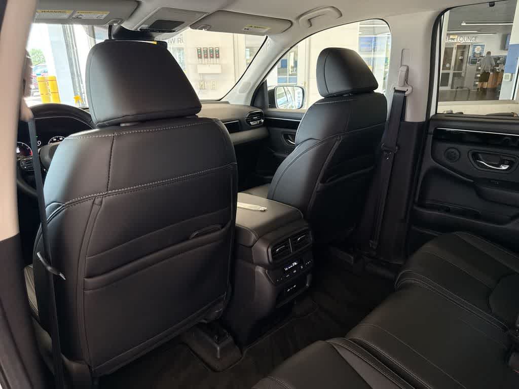 Thumbnail: 2025 Honda Pilot - 22