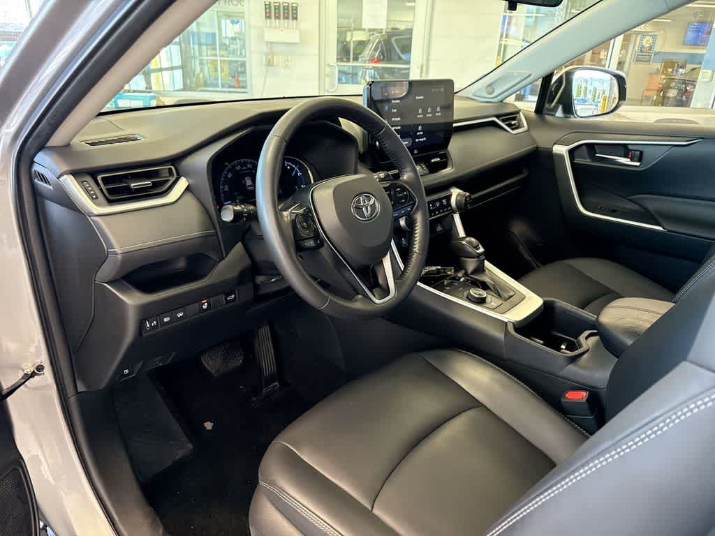 Thumbnail: 2023 Toyota RAV4 - 10