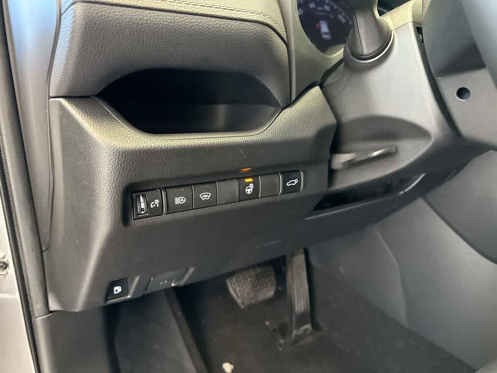 Thumbnail: 2023 Toyota RAV4 - 38