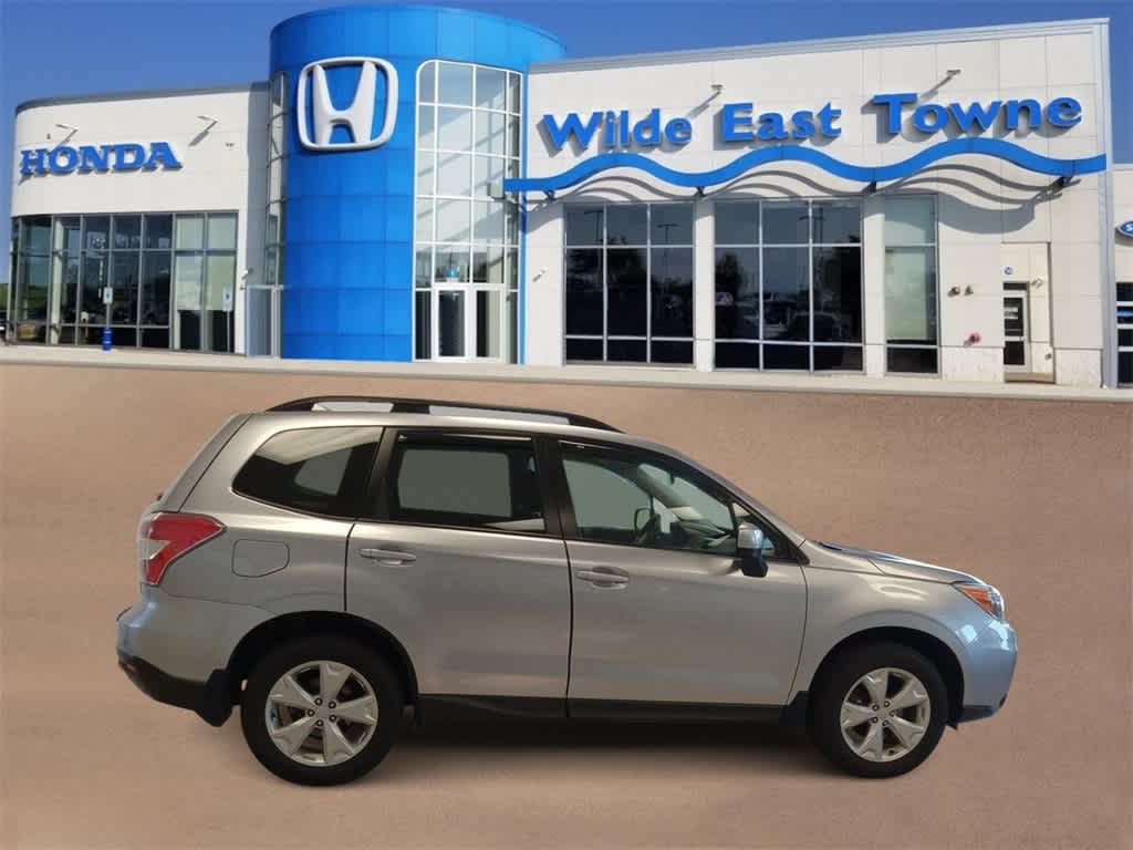 Used 2016 Subaru Forester i Premium with VIN JF2SJADC8GH507337 for sale in Madison, WI