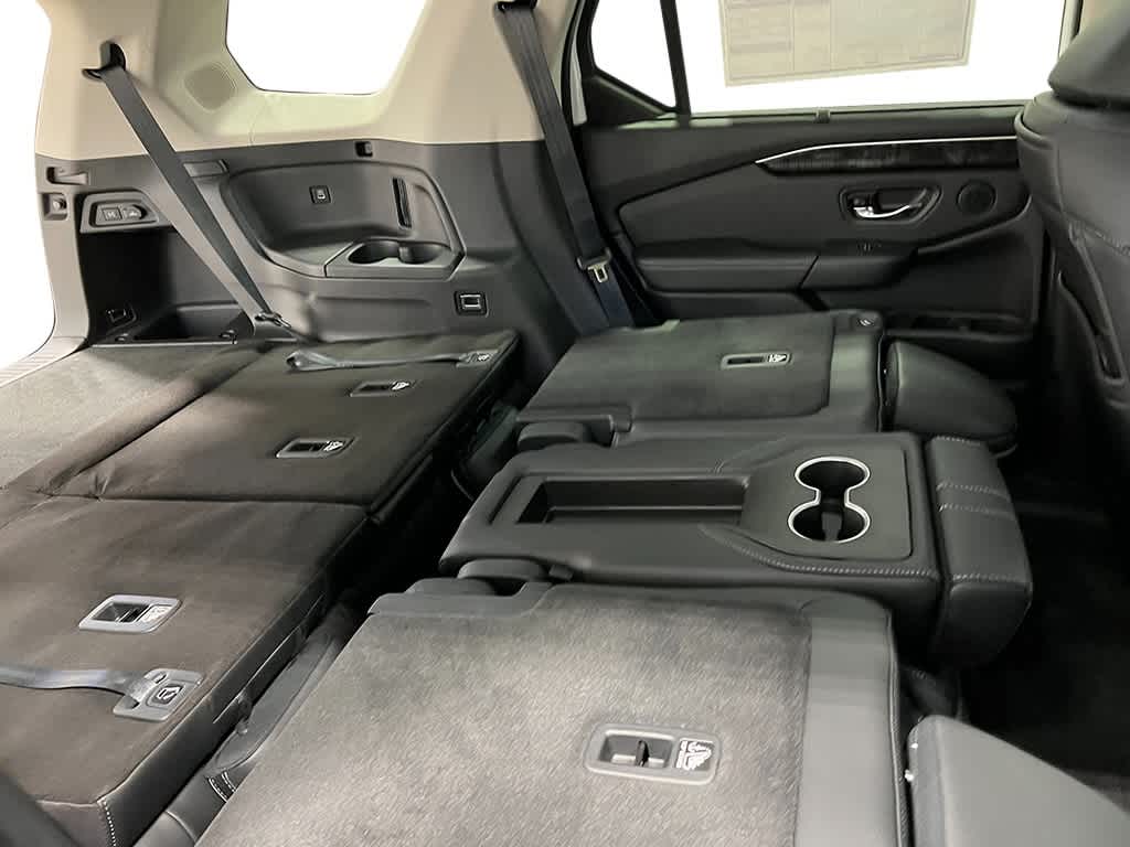 2025 Honda Pilot Elite 39