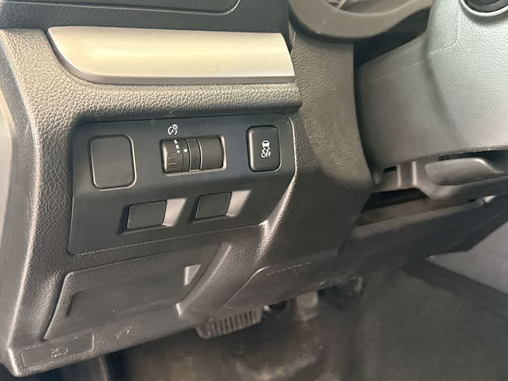 Thumbnail: 2014 Subaru XV Crosstrek - 38