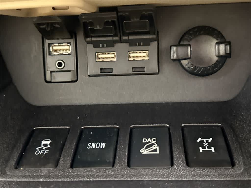 Thumbnail: 2019 Toyota Highlander - 34