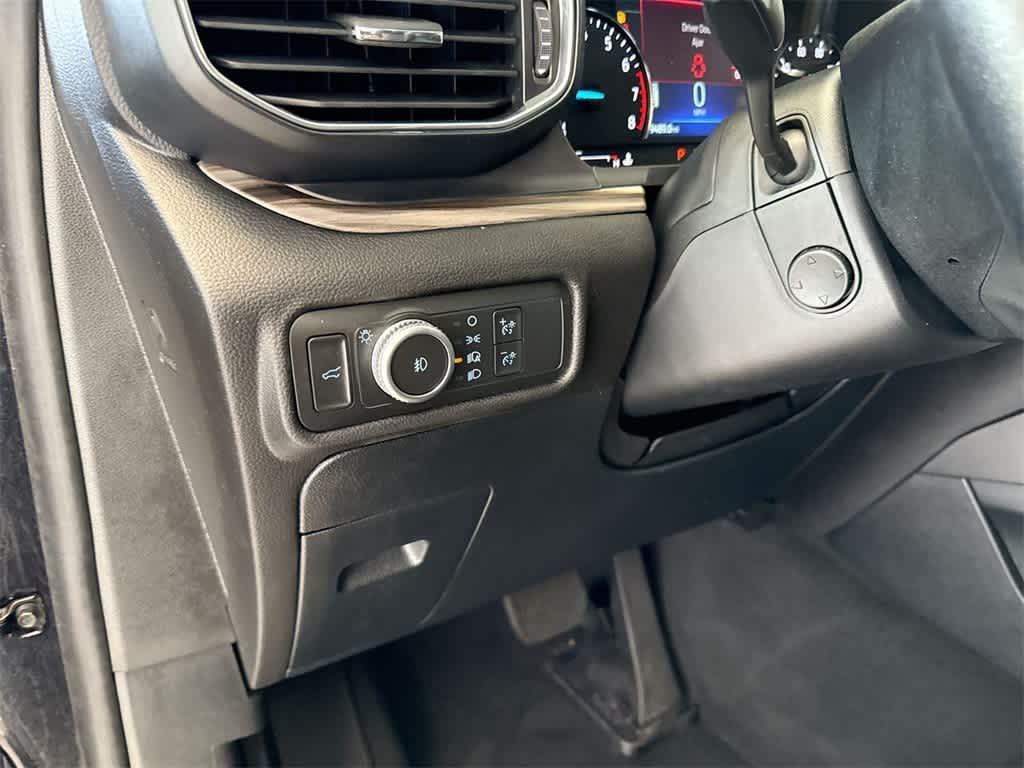 Thumbnail: 2022 Ford Explorer - 41