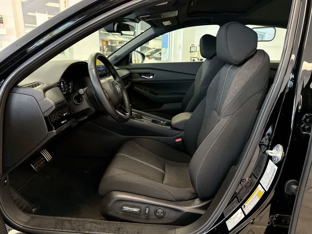 Thumbnail: 2025 Honda Accord - 19