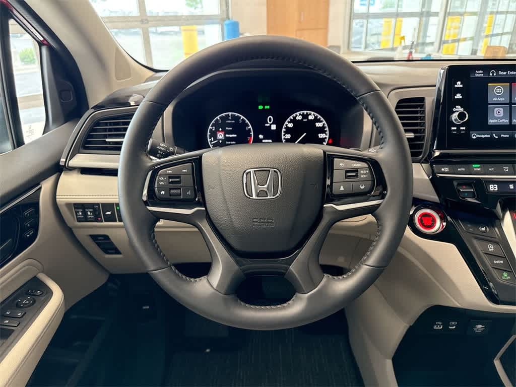 2025 Honda Odyssey Touring 26