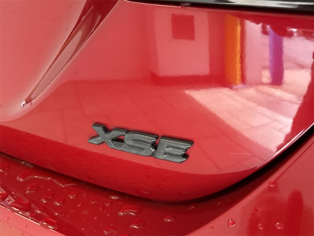 2019 Toyota Camry XSE 11