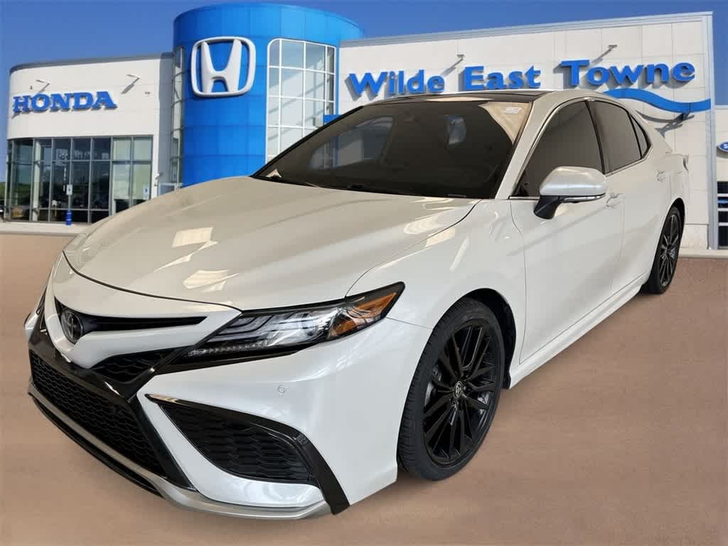 2023 Toyota Camry XSE 4