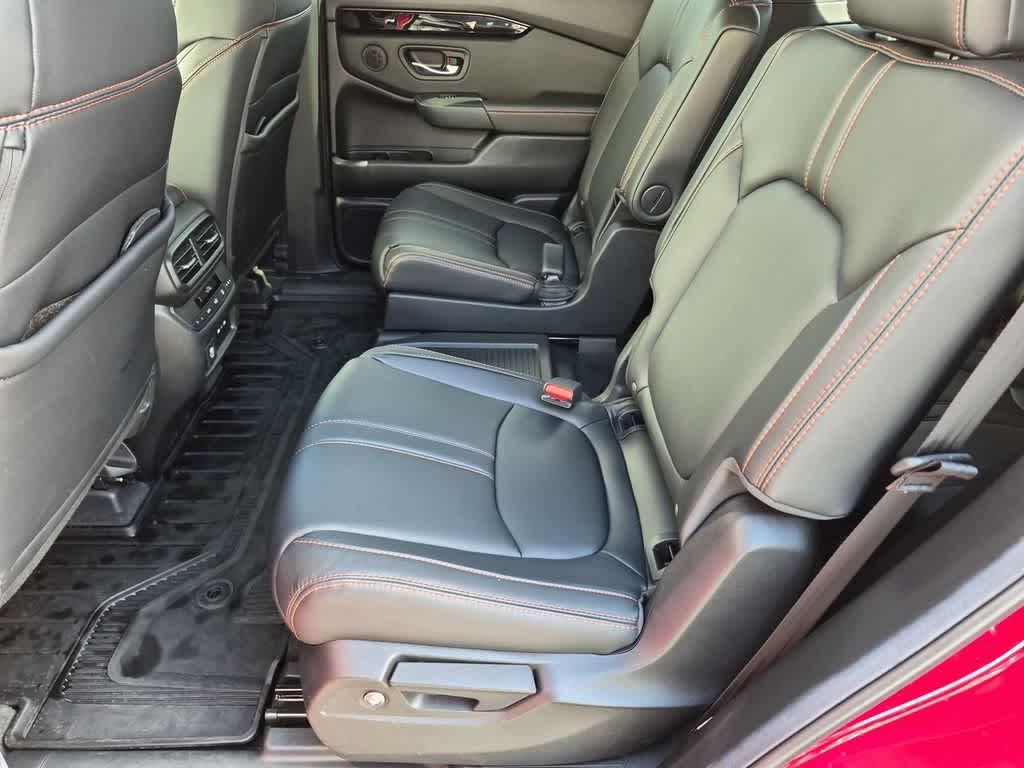 Thumbnail: 2025 Honda Pilot - 23