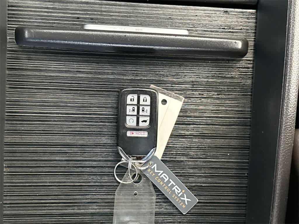 Thumbnail: 2019 Honda Odyssey - 36