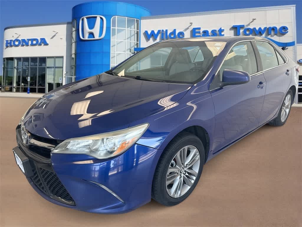 Thumbnail: 2015 Toyota Camry - 4