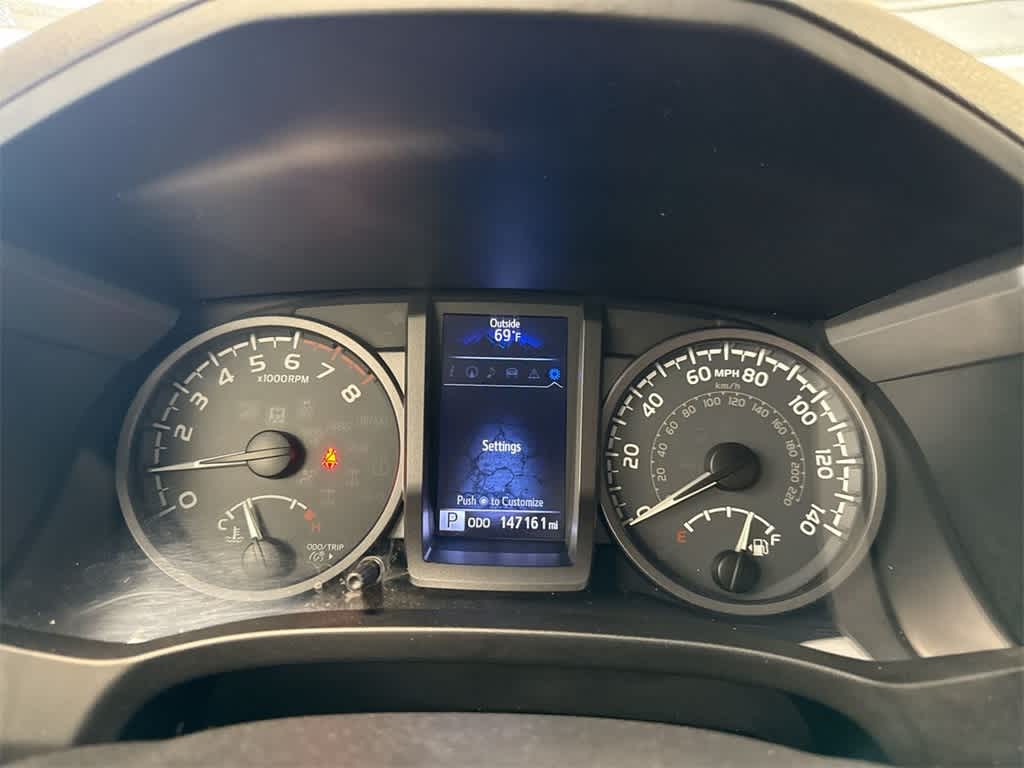 Thumbnail: 2017 Toyota Tacoma - 34