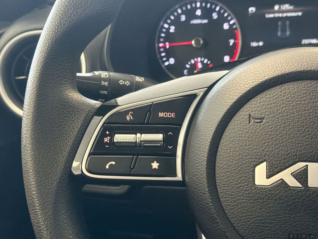 Thumbnail: 2024 Kia Forte - 24