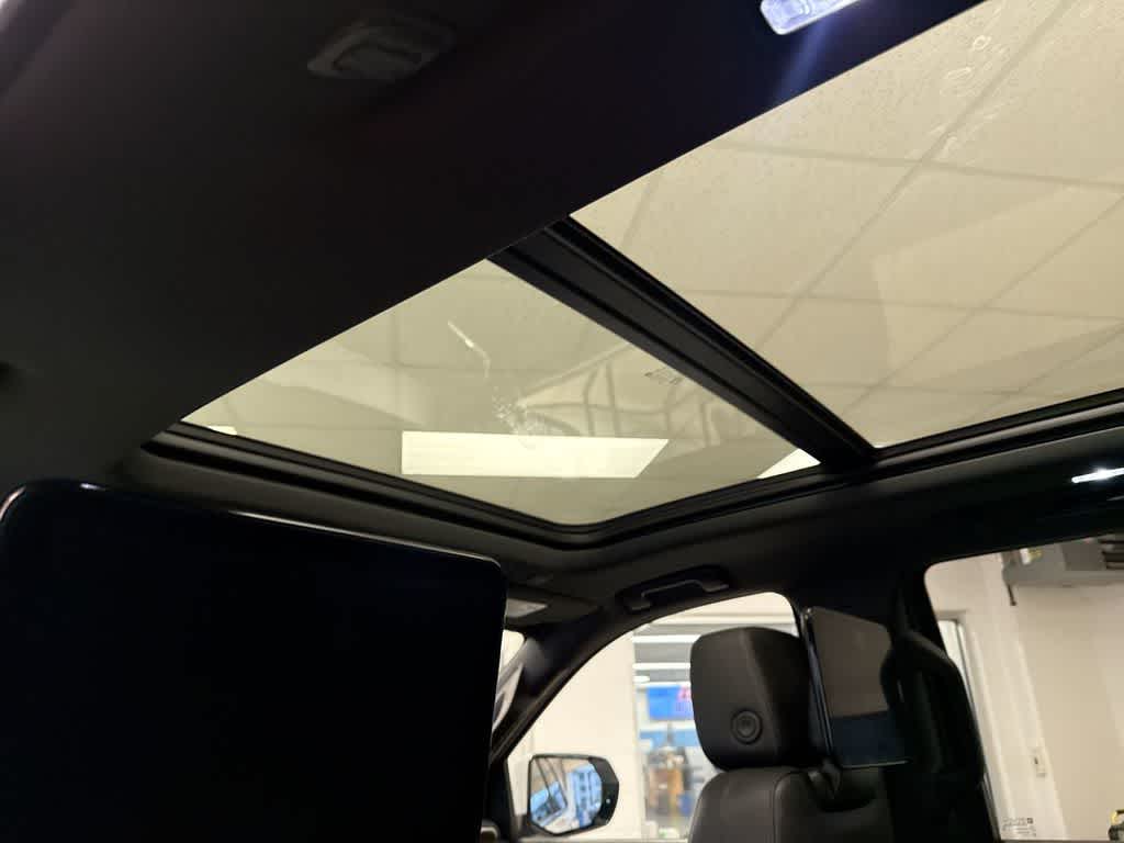 Thumbnail: 2021 Chevrolet Tahoe - 19