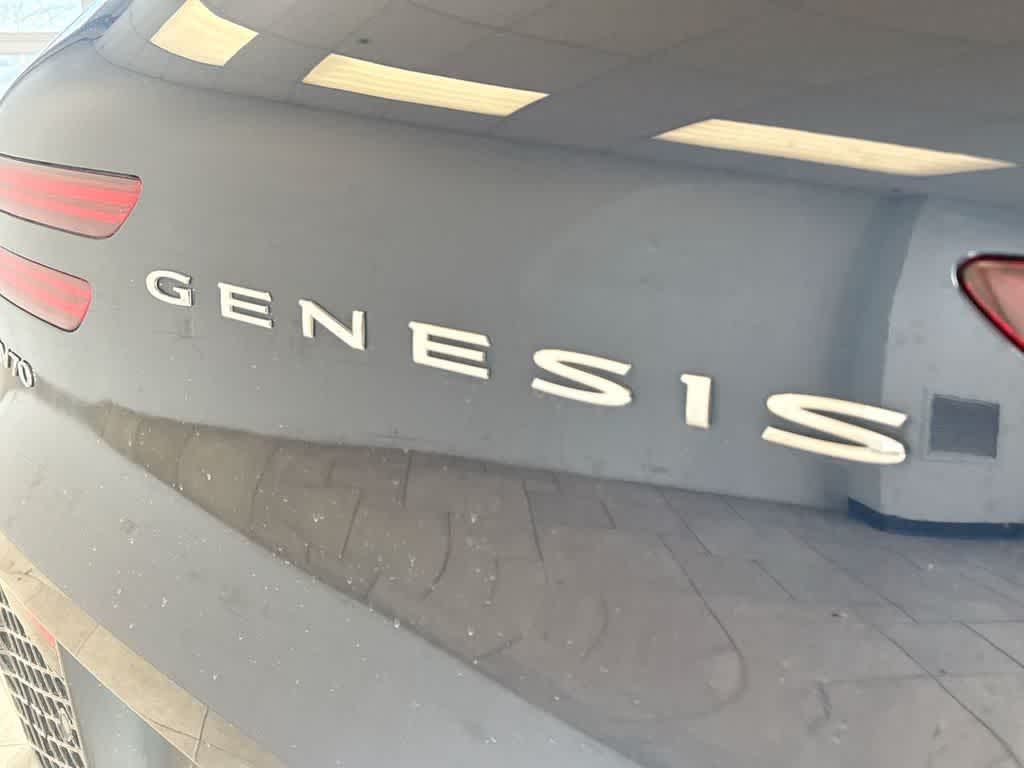 Thumbnail: 2023 Genesis GV70 - 14