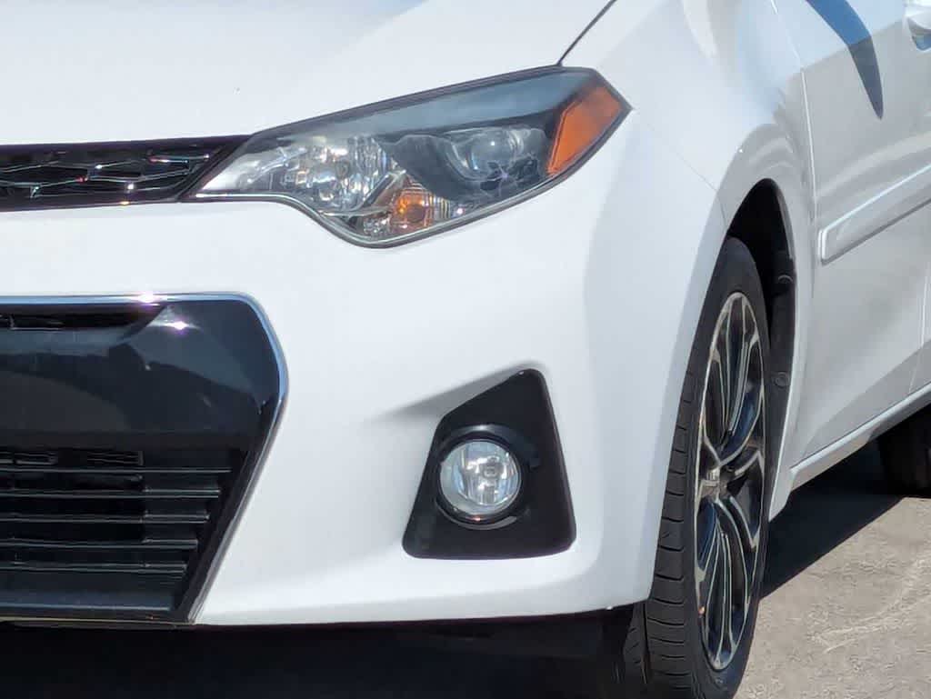 Thumbnail: 2015 Toyota Corolla - 9