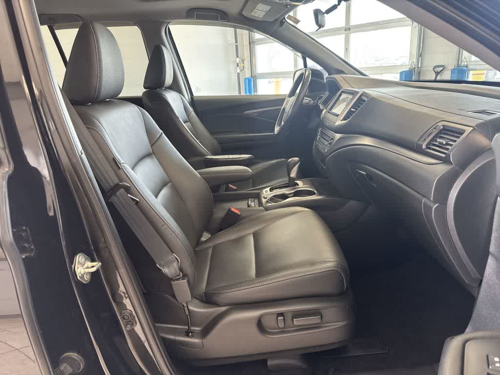 Thumbnail: 2019 Honda Ridgeline - 26