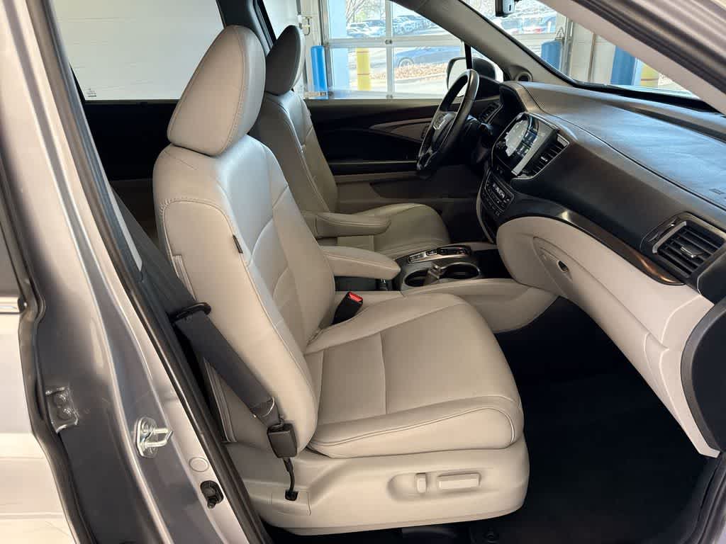 Thumbnail: 2022 Honda Pilot - 24