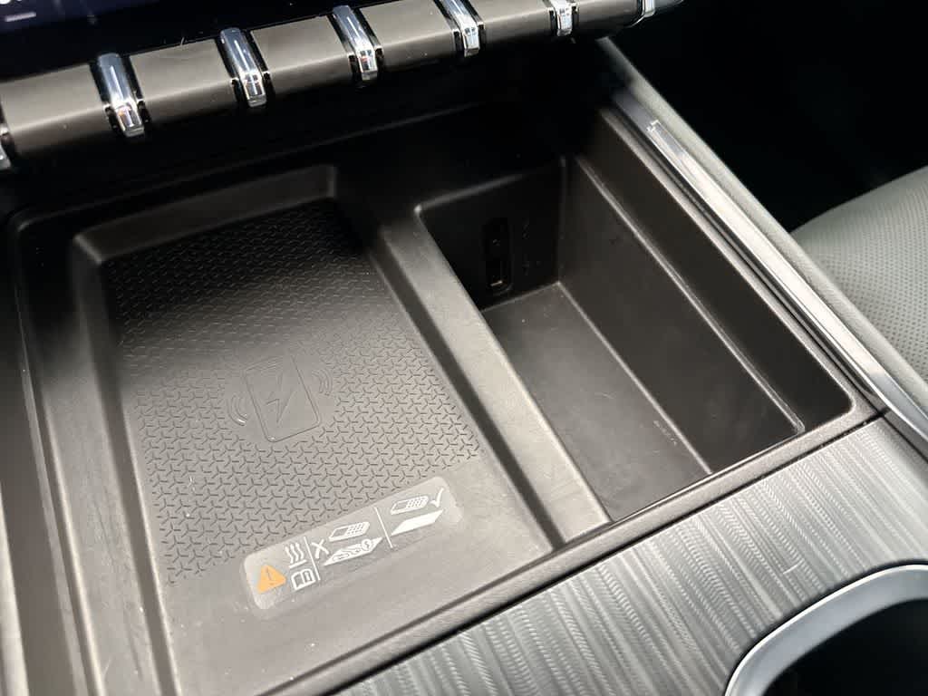 Thumbnail: 2025 GMC Acadia - 33