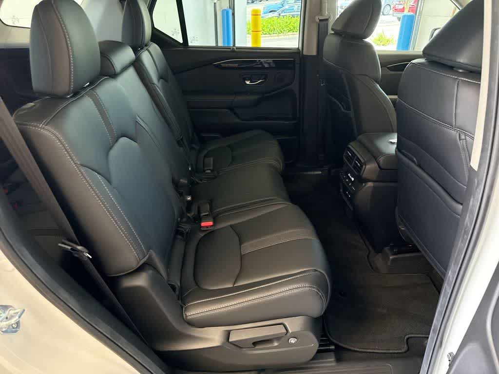 Thumbnail: 2025 Honda Pilot - 24