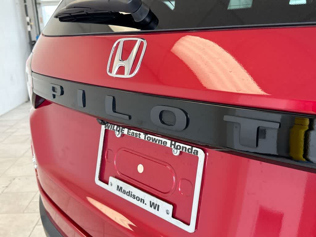 Thumbnail: 2023 Honda Pilot - 13