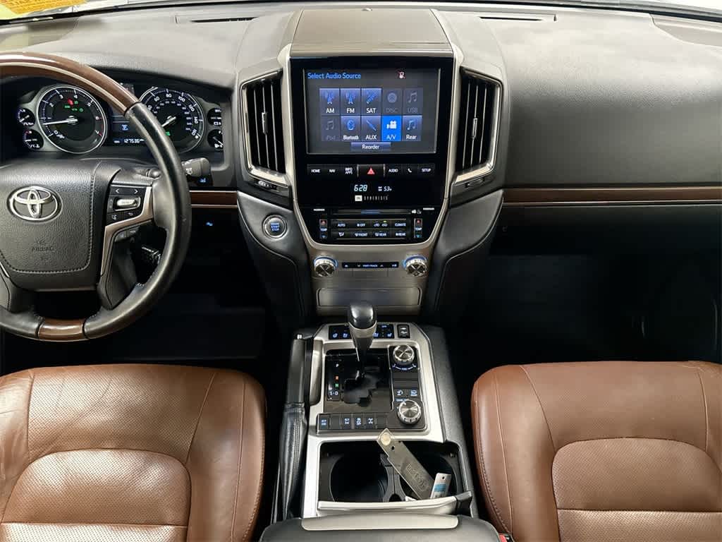 Thumbnail: 2016 Toyota Land Cruiser - 30