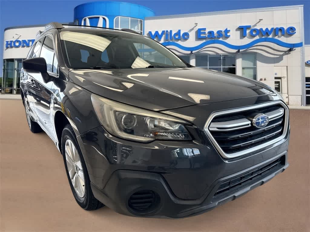 2018 Subaru Outback 2.5i photo 2
