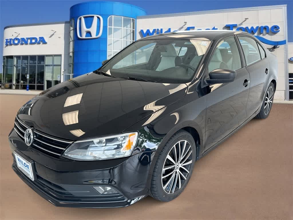 2016 Volkswagen Jetta Sport -
                  Madison, WI