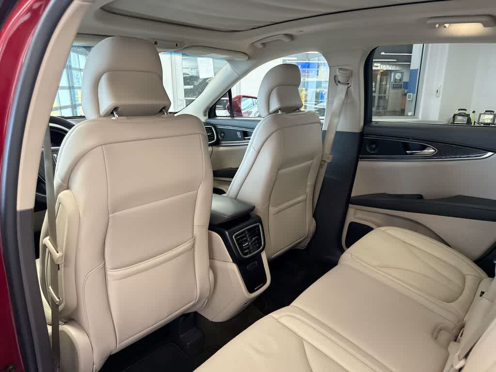 Thumbnail: 2019 Lincoln Nautilus - 19