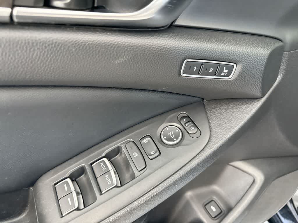 Thumbnail: 2018 Honda Accord - 18