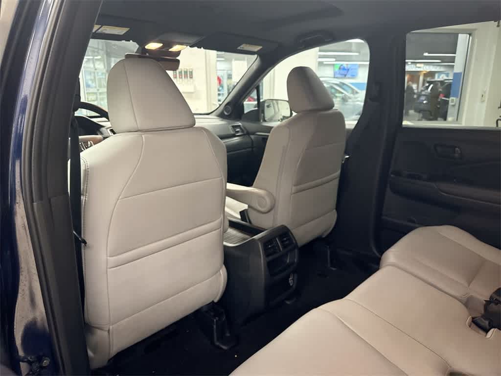 Thumbnail: 2022 Honda Passport - 19