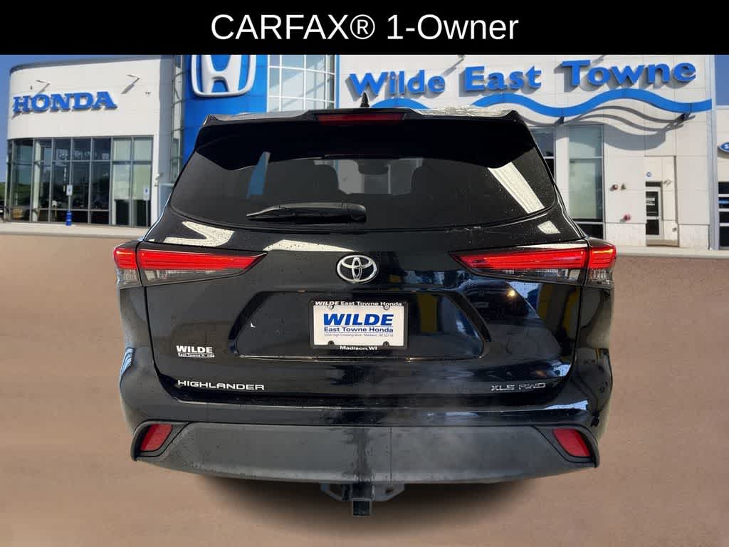 Thumbnail: 2022 Toyota Highlander - 8