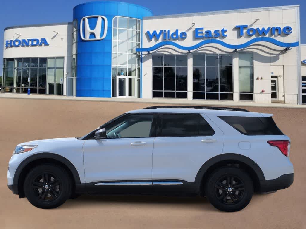 Thumbnail: 2020 Ford Explorer - 4