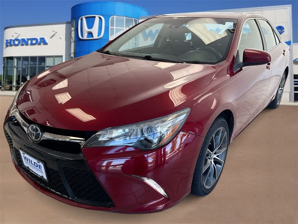 Thumbnail: 2015 Toyota Camry - 4