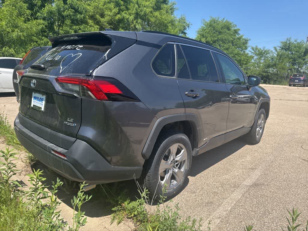 Thumbnail: 2022 Toyota RAV4 - 3