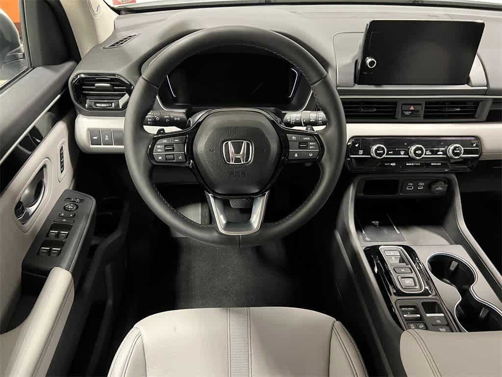 Thumbnail: 2025 Honda Pilot - 17