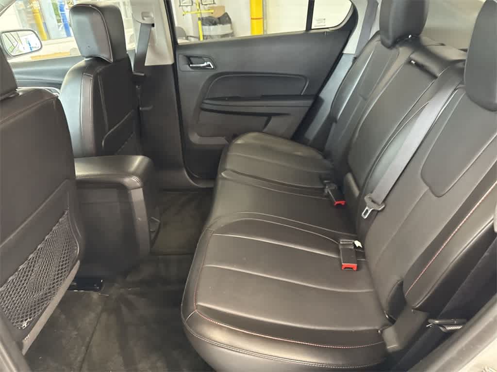 2017 Chevrolet Equinox Premier 21