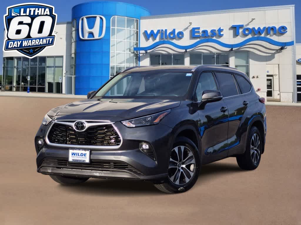 2022 Toyota Highlander XLE