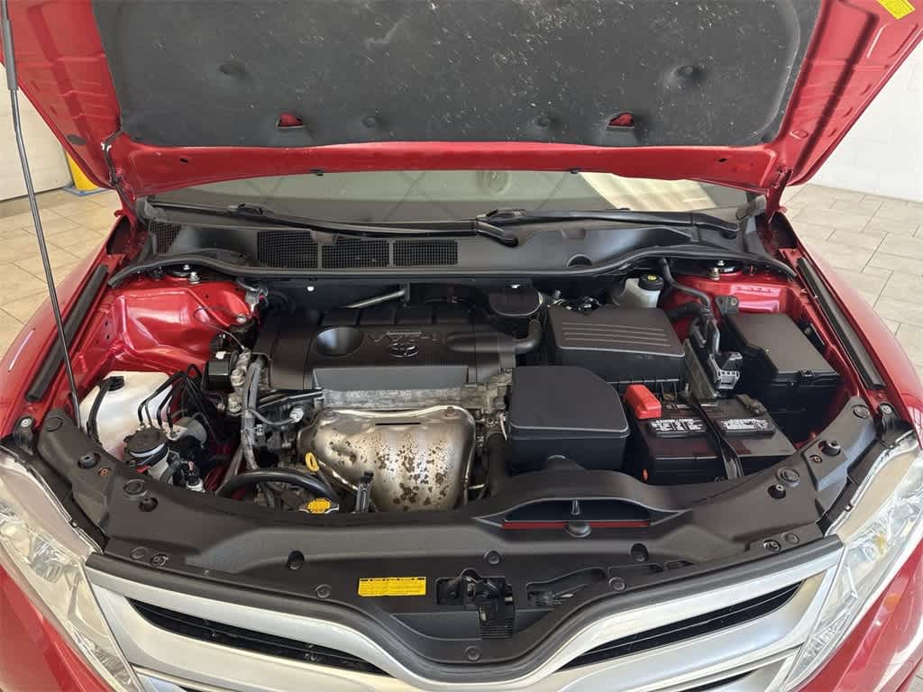 Thumbnail: 2013 Toyota Venza - 16