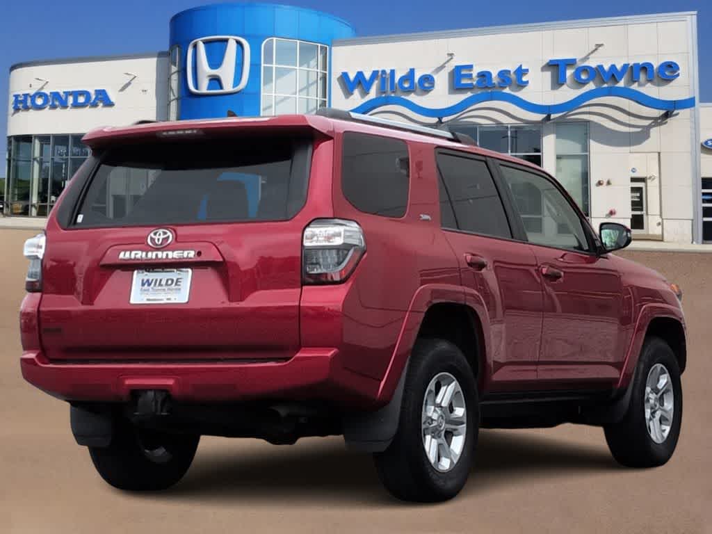 Thumbnail: 2019 Toyota 4Runner - 8