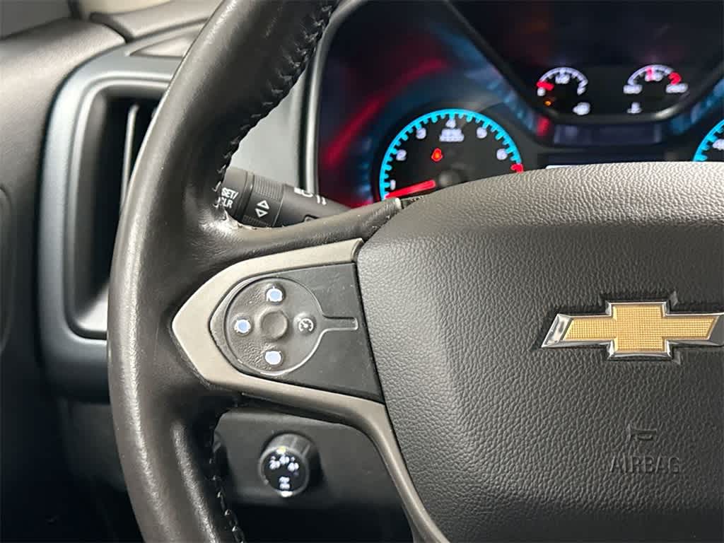 Thumbnail: 2015 Chevrolet Colorado - 23