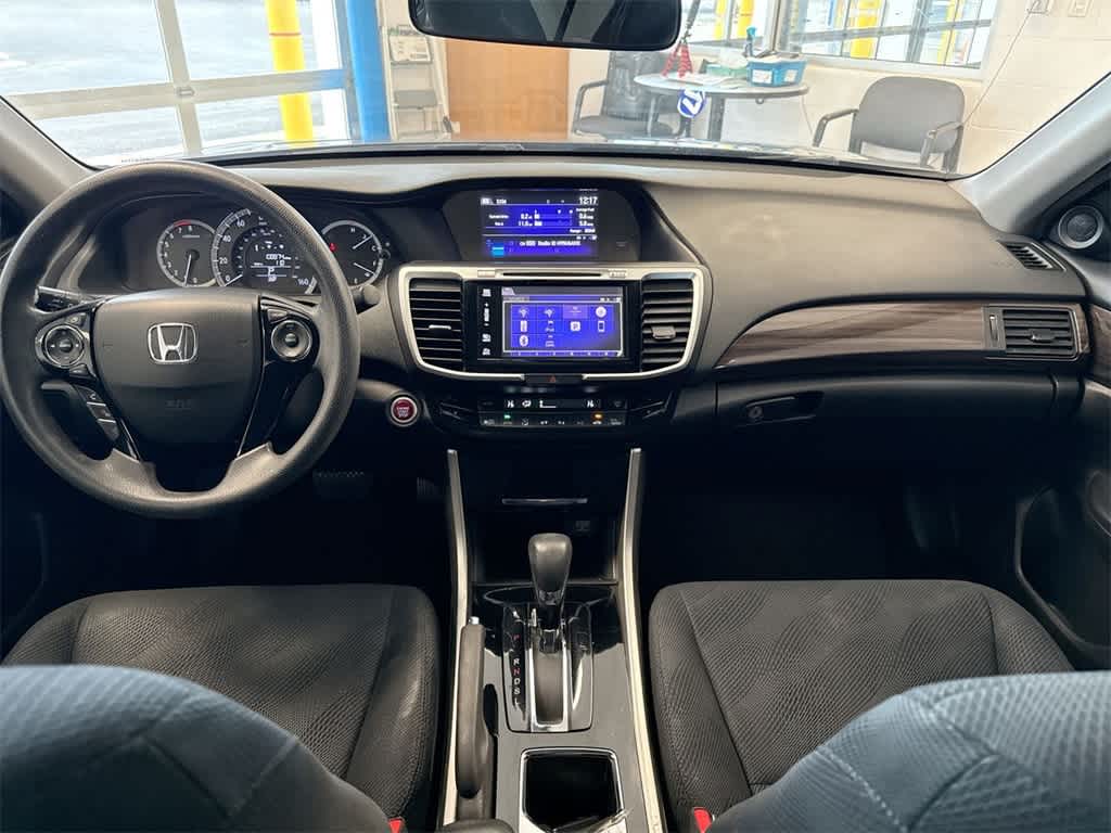 Thumbnail: 2017 Honda Accord - 15