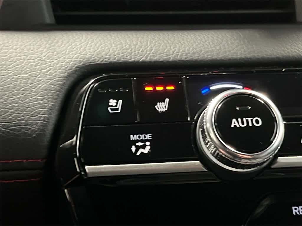 2025 Honda Pilot Black Edition 22