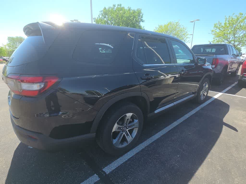 Thumbnail: 2023 Honda Pilot - 3